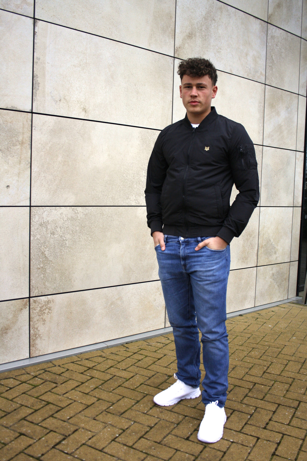 Ultra Lightweight Windbreaker Jacket - Black